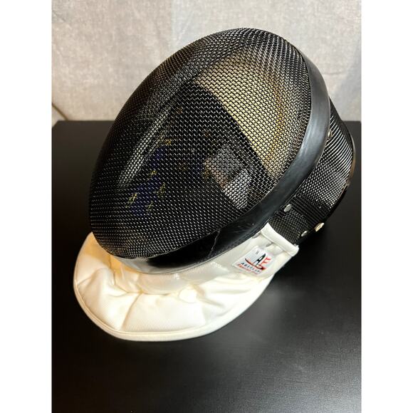 Absolute Fencing Gear 11001 Standard 3W Mask sized M - Picture 3 of 8